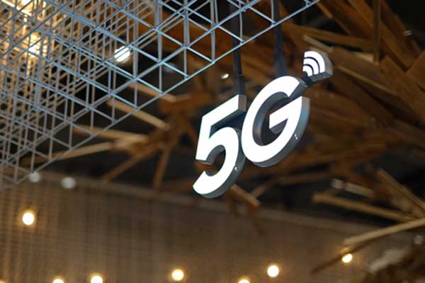 Trois forfaits mobiles avec le maximum de data à prix mini pour passer à la 5G !