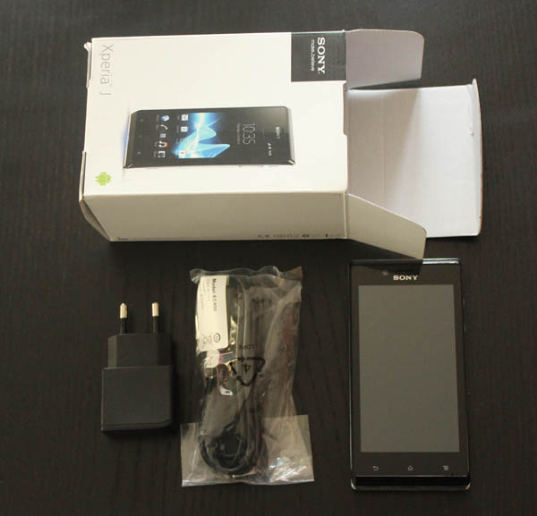Sony Xperia J : contenu de la boîte