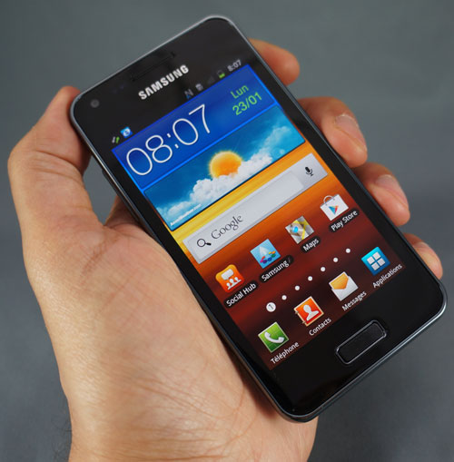 Test Samsung Galaxy S Advance : design