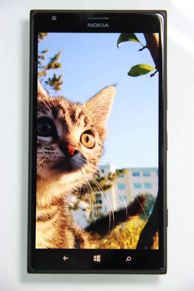 Nokia Lumia 1520 : écran