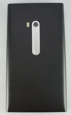  Test Nokia Lumia 900 : design