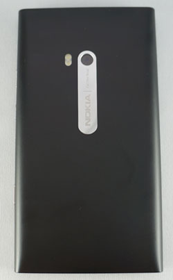  Test Nokia Lumia 900 : design