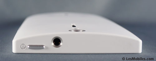 Sony Xperia S : tranche supérieure