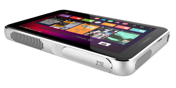 ZTE dévoile le Spro Plus, un nouveau projecteur sous Android Marshmallow (MWC 2016)