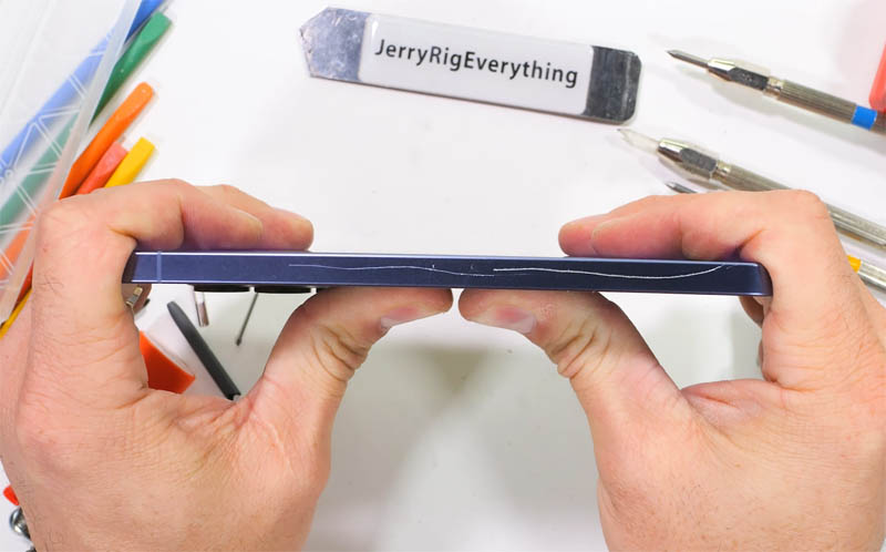 Samsung Galaxy S26 Ultra JerryRigEverything