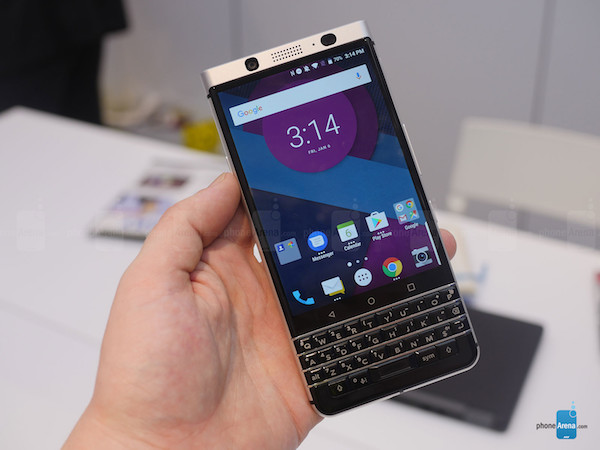 BlackBerry Mercury : le mobile présent au CES, mais pas entièrement dévoilé