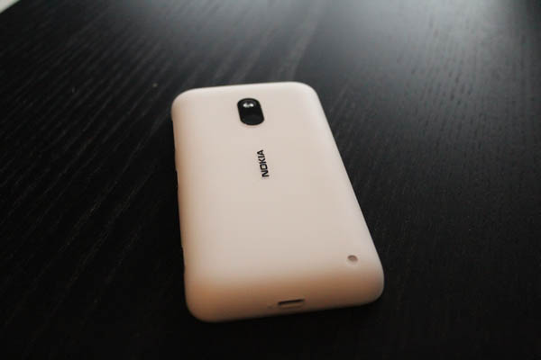 Nokia Lumia 620 dos