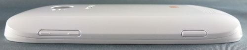 Nokia Lumia 710 : côté droit