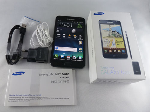 Samsung Galaxy Note test mi-tablette mi-smartphone écran tactile super amoled 5,3 pouces stylet s pen