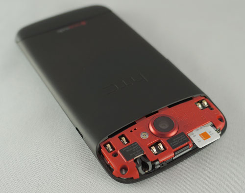 Test HTC One S : lecteur de carte microSIM