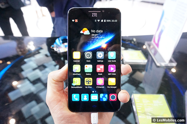 ZTE Grand S3 : le premier smartphone à pouvoir scanner l'oeil humain (MWC 2015)