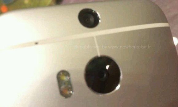HTC M8 : de nouvelles photos confirment la présence de deux APN à l'arrière et de boutons virtuels