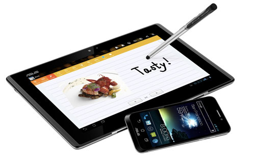 Asus : un stylet qui sert aussi à téléphoner pour le Padfone ! (MWC 2012)