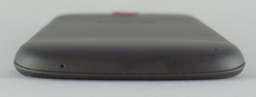 Test HTC One S : design partie basse