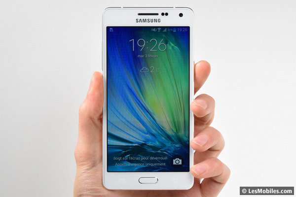 Test du Samsung Galaxy A5 : un smartphone premium surtout dans le prix