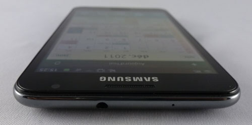 Samsung Galaxy Note test mi-tablette mi-smartphone écran tactile super amoled 5,3 pouces stylet s pen